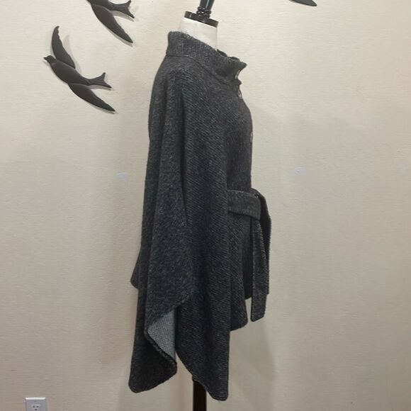 Blarney Woollen Mills Maggi Wool Cape Gray Black - O/S - NWOT - $298.00 - Picture 12 of 16